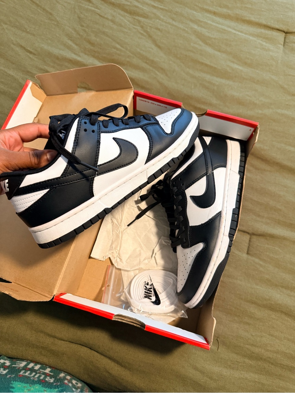 Nike Women’s Low Top Sneaker - Black/White